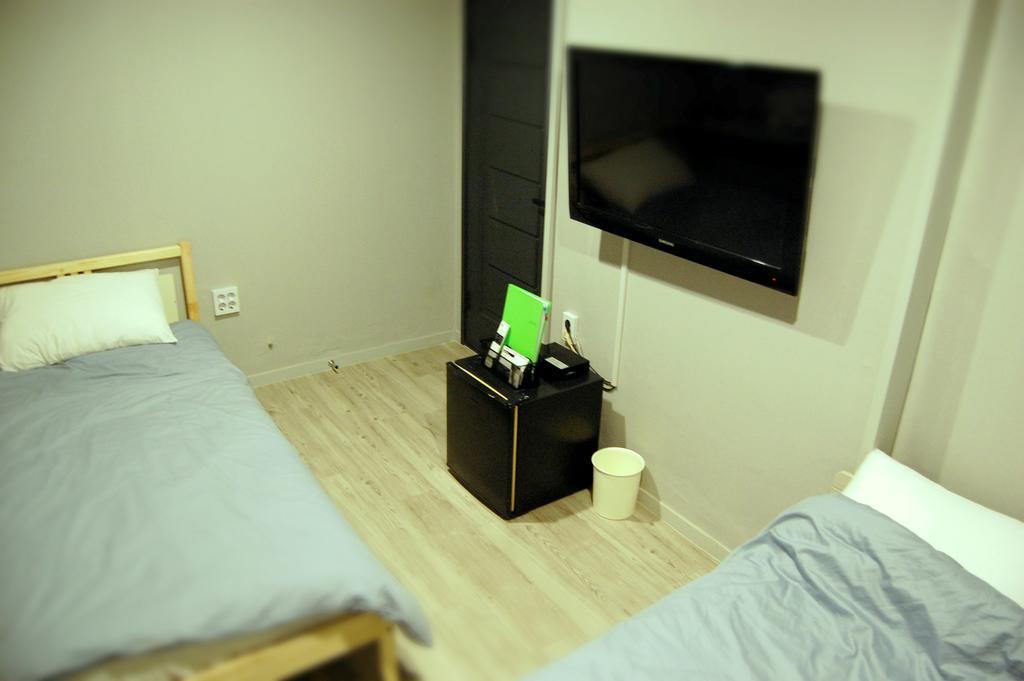 Istay Hongdae Сеул Номер фото